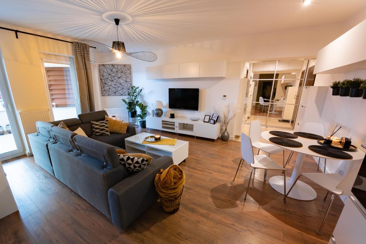 Ciekawe Miejsce B Apartment Kolobrzeg Ngoại thất bức ảnh